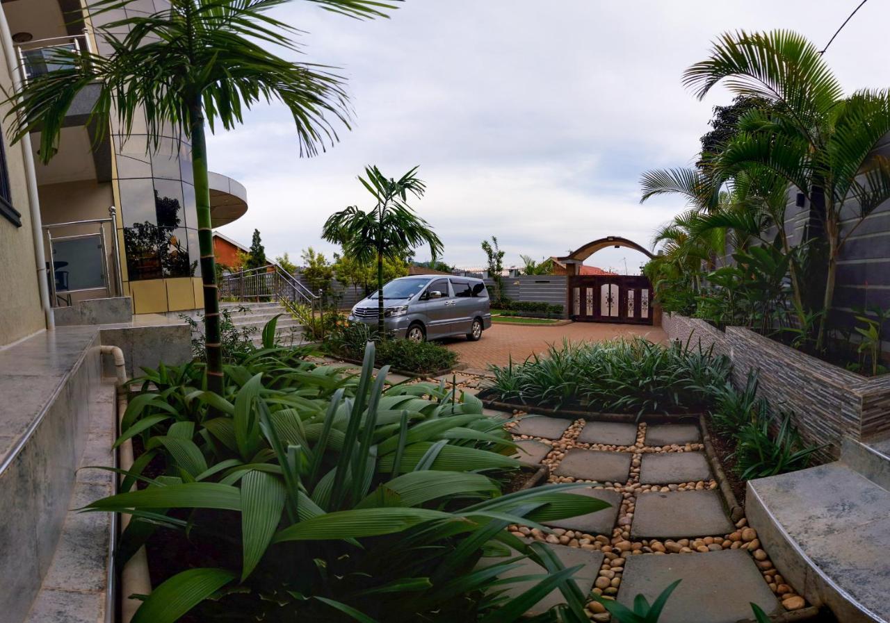 Eric Wilkins Apartments Lubowa Esterno foto