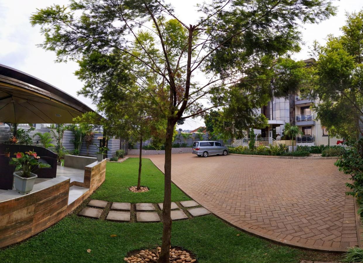 Eric Wilkins Apartments Lubowa Esterno foto