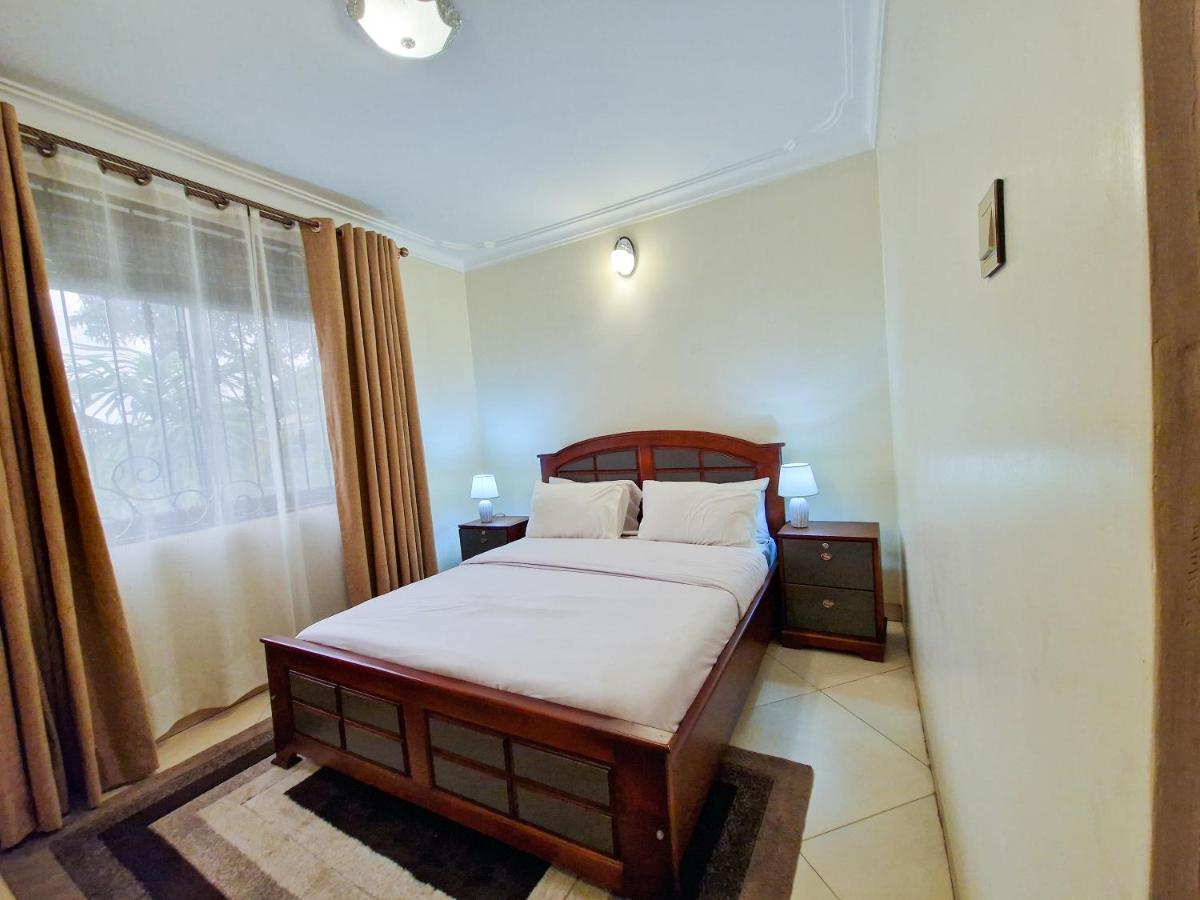 Eric Wilkins Apartments Lubowa Esterno foto